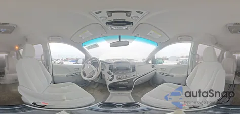 2012 Toyota Sienna Le z USA, uszkodzony, nr VIN 5TDKK3DC0CS203156